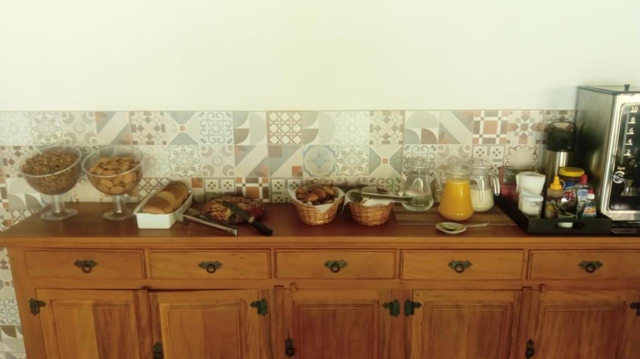 Pousada Mendonca Hotel Жаботикатубас Екстериор снимка